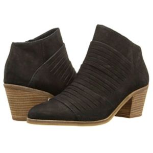 LUCKY BRAND ZAVRINA BOOTIE Black size 11M